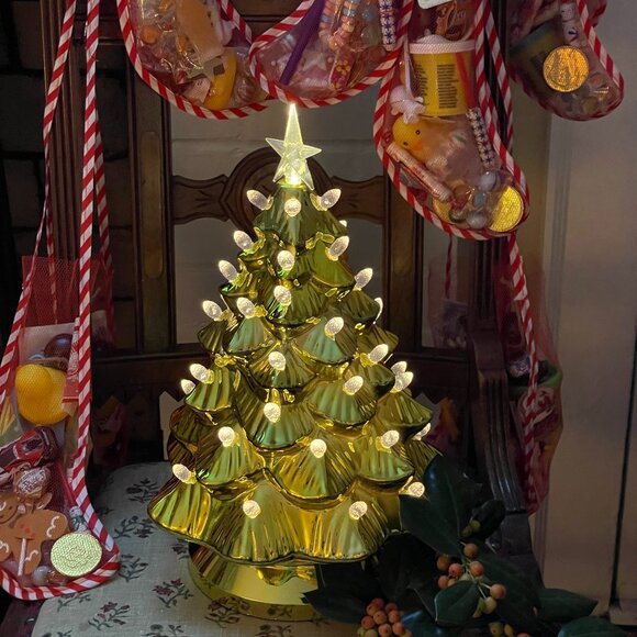 Vintage-Inspired 14" Gold Christmas Tree -CHILD-FRIENDLY ACRYLIC !(RETIRED) NWT - Picture 13 of 14